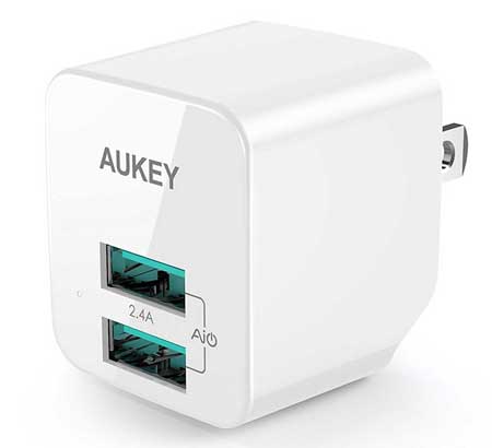 Best HTC U11 Accessories - AUKEY USB Wall Charger