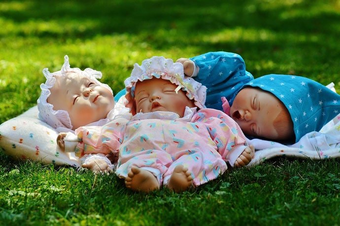 Baby dolls are sleeping