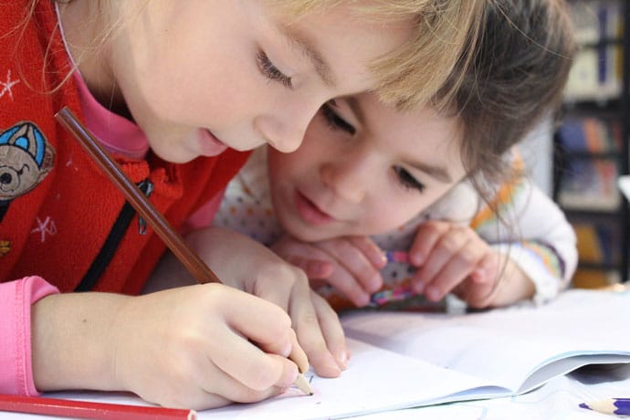 friends drawing their dreams