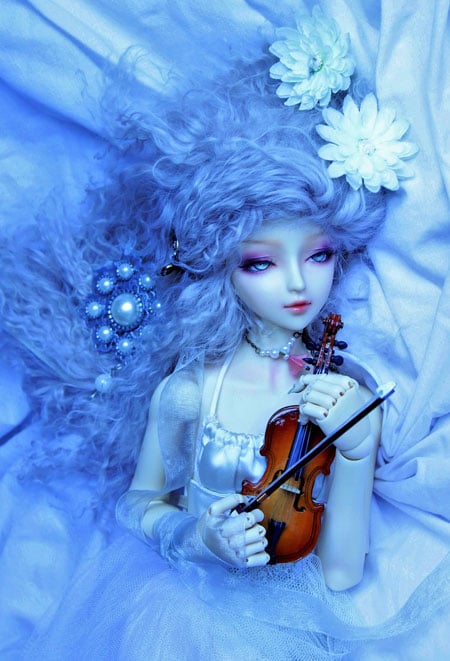 sweet doll with violin